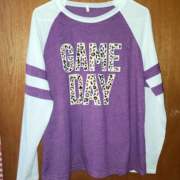Tops - Game Day Loose-Fit Longsleeve Shirt